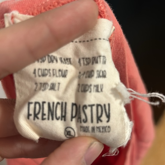 XL cropped cozy panda tshirt - Picture 3 of 4